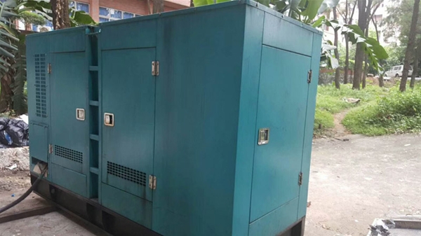 清遠(yuǎn)市某工廠發(fā)電機出租實例