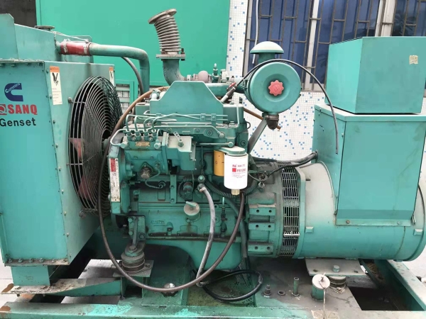 小型加工廠(chǎng)收購(gòu)50KW康明斯4BT